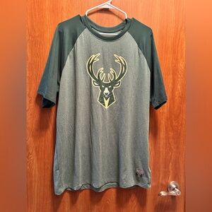 NBA Bucks Graphic Men's Tee